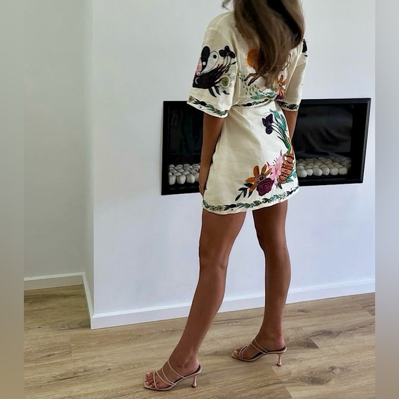 Host Pick x2  White Dragon  mini shirt dress - Picture 5 of 13